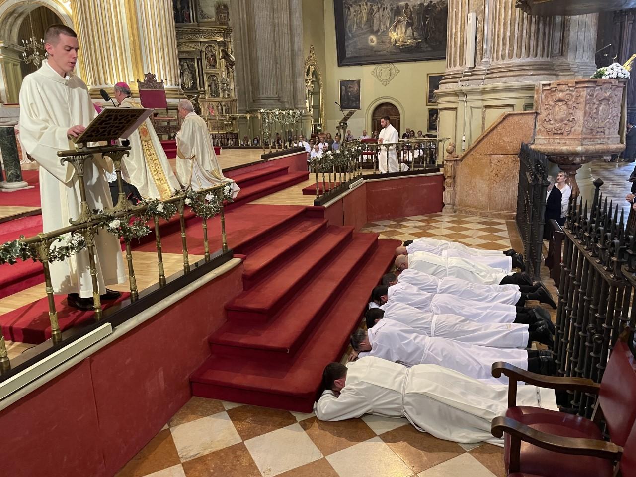 Ordenación de ocho diáconos en la Catedral de Málaga // E. LLAMAS