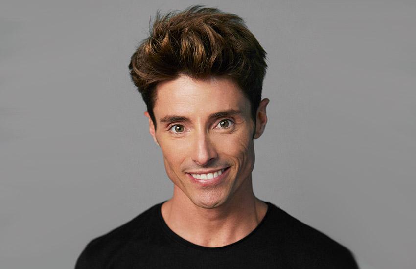 Aarón Cobos, miembro del reparto de Godspell