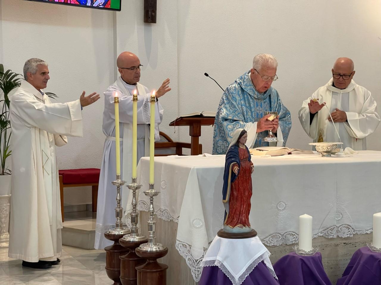 La parroquia del Pilar inicia los actos de su cincuentenario