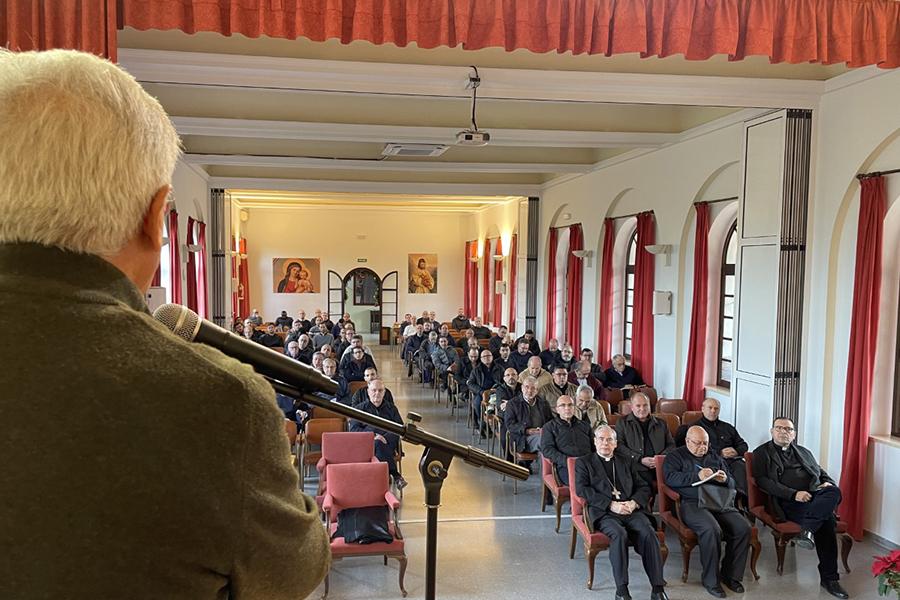 La Anunciación, hilo conductor del retiro de Adviento del clero, por el claretiano José Manuel Caselles