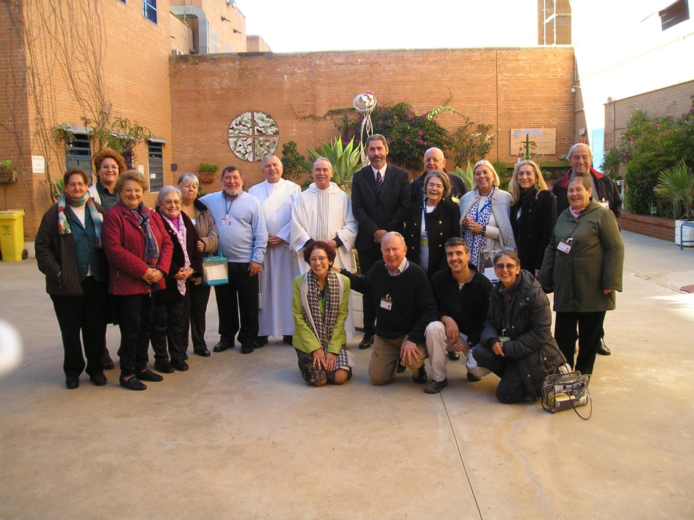 Mons. Catalá junto a los miembros de la Pastoral Penitenciaria de Málaga