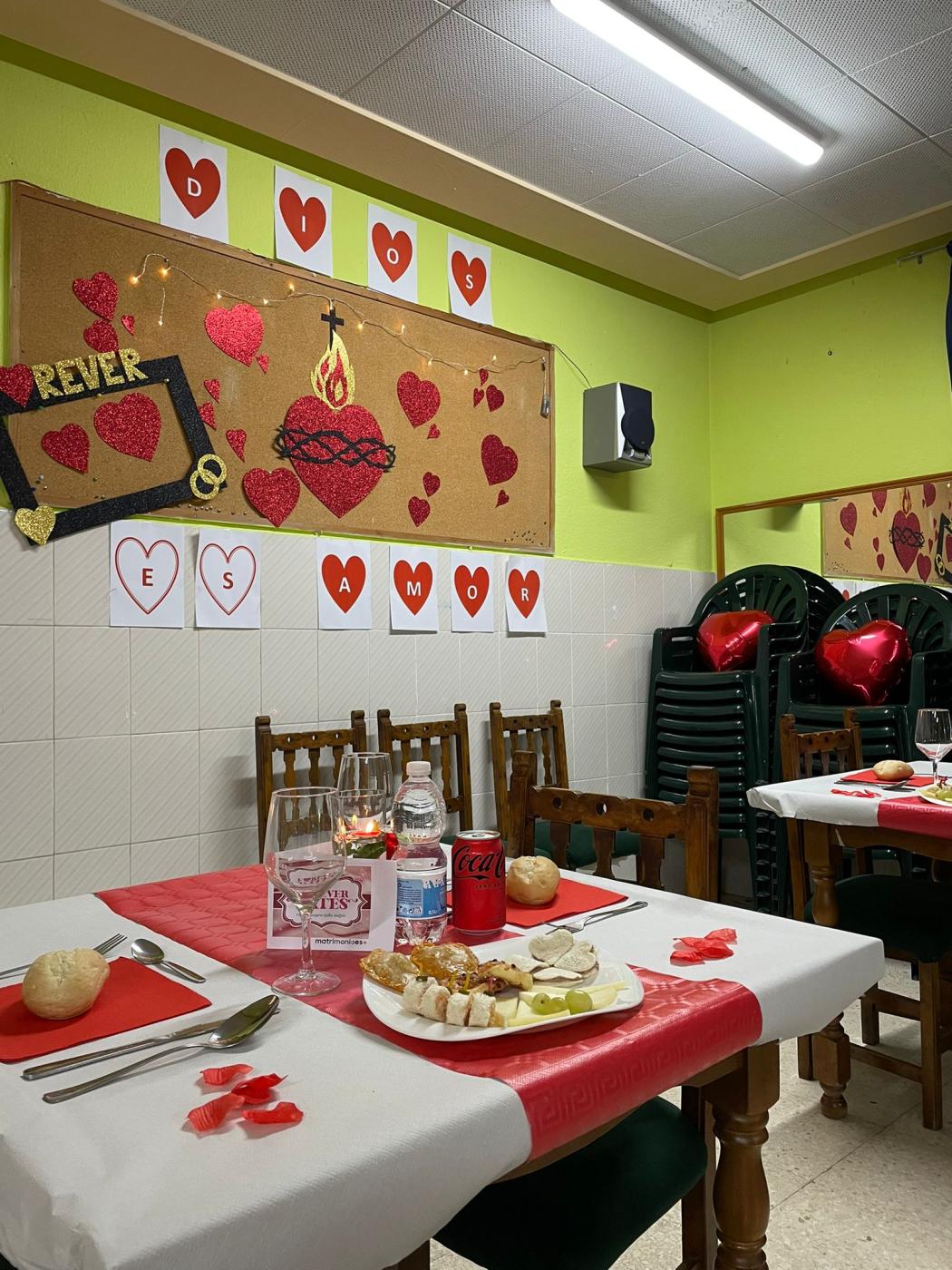 Forever Dates en la parroquia de Santa maría Goretti, en Málaga