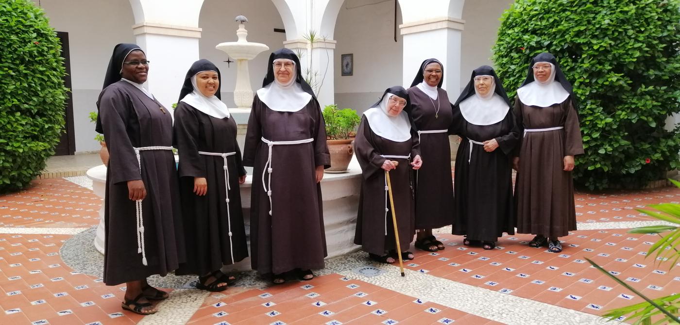 Desde la clausura animan a rezar el Via Crucis