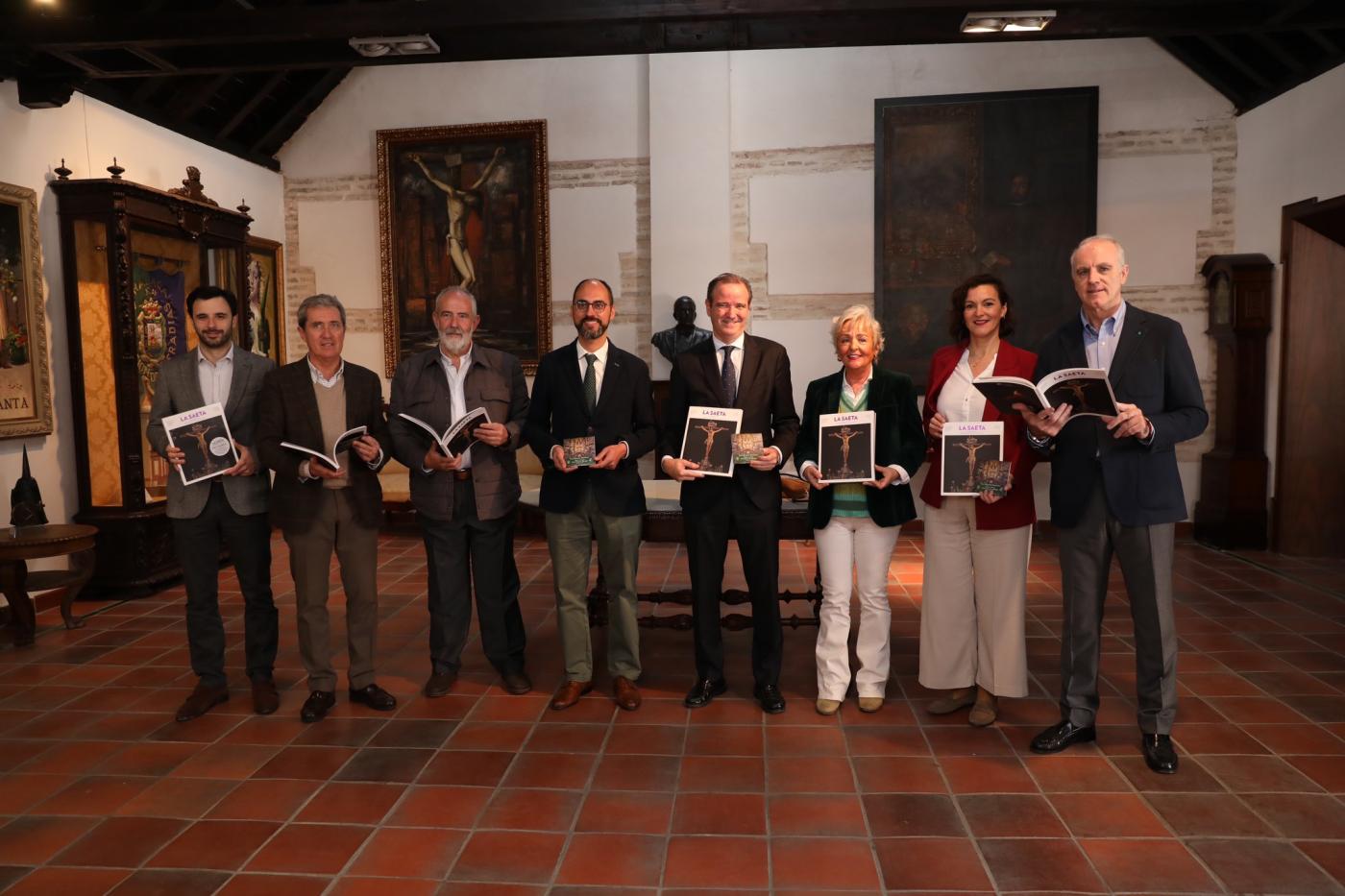 La periodista de la Diócesis de Málaga Ana Medina presenta "La Saeta"