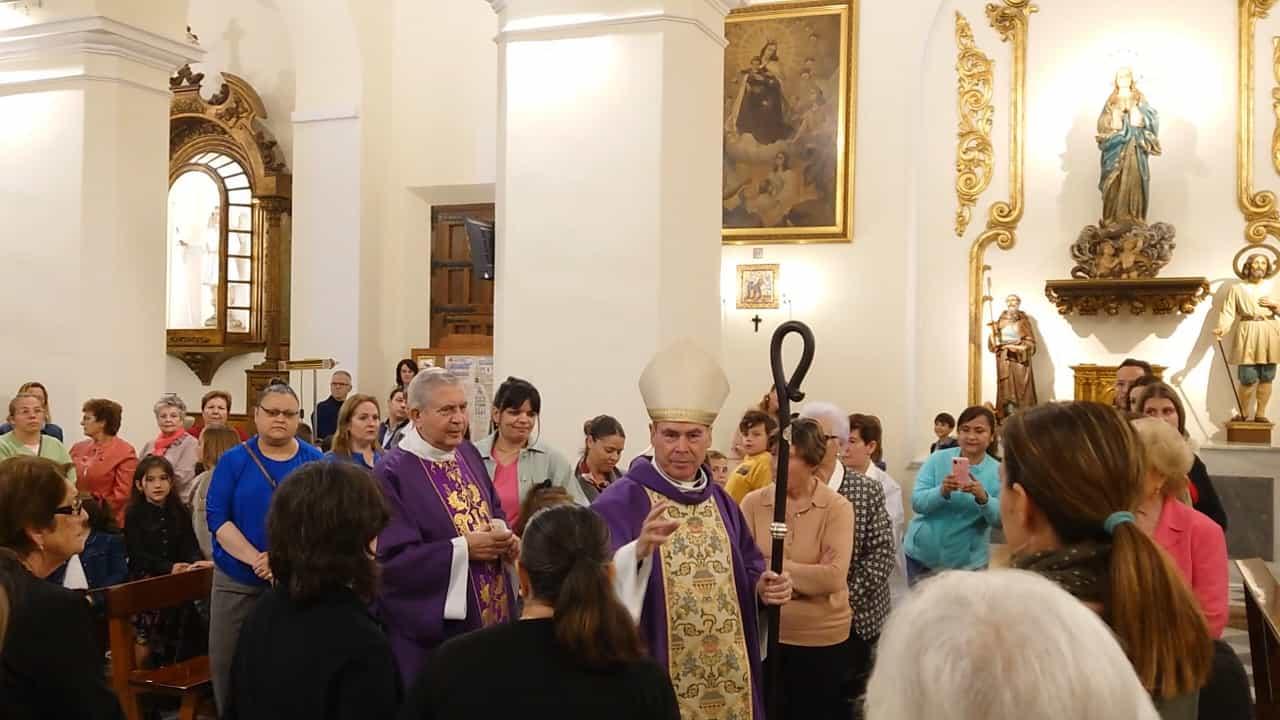 El Sr. Obispo visita la parroquia de El Salvador, en Nerja