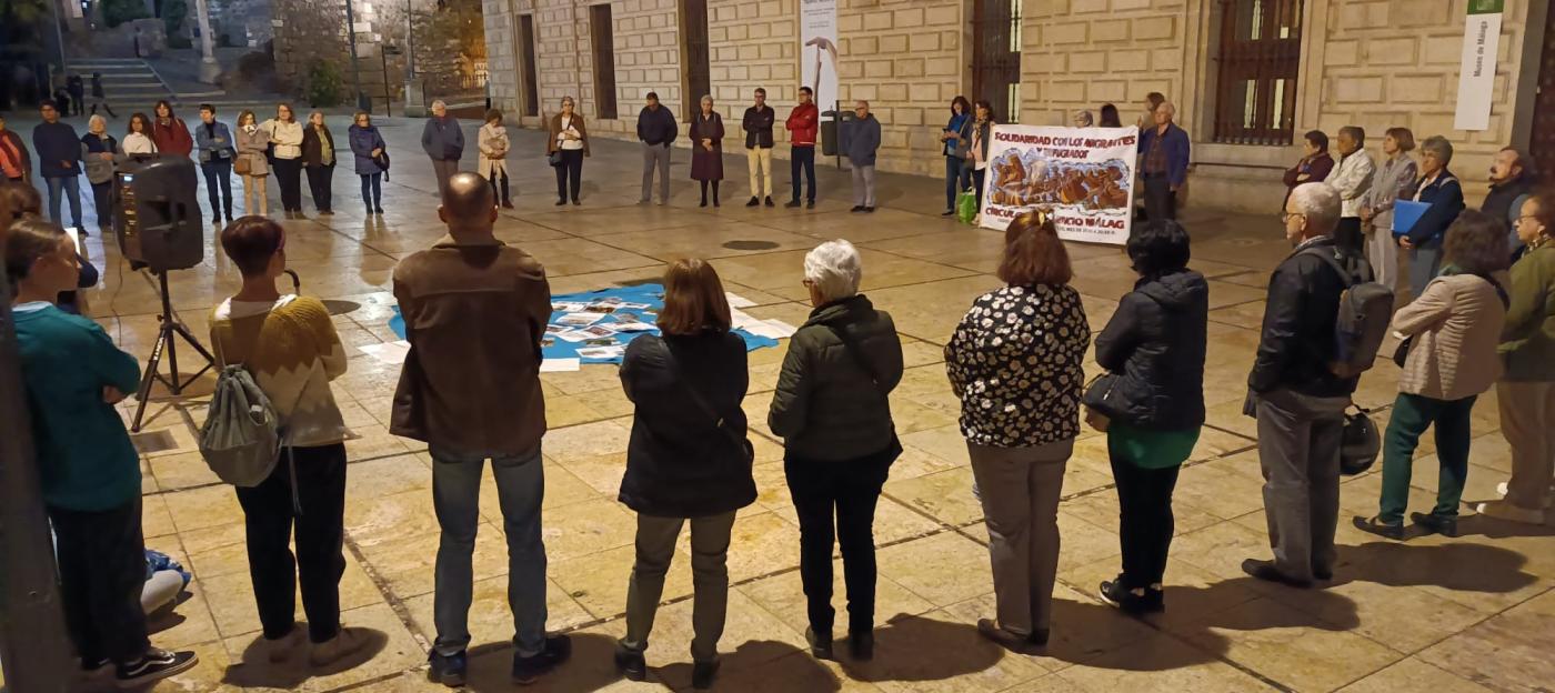 El Círculo del Silencio del mes de marzo, cerca de la mujer