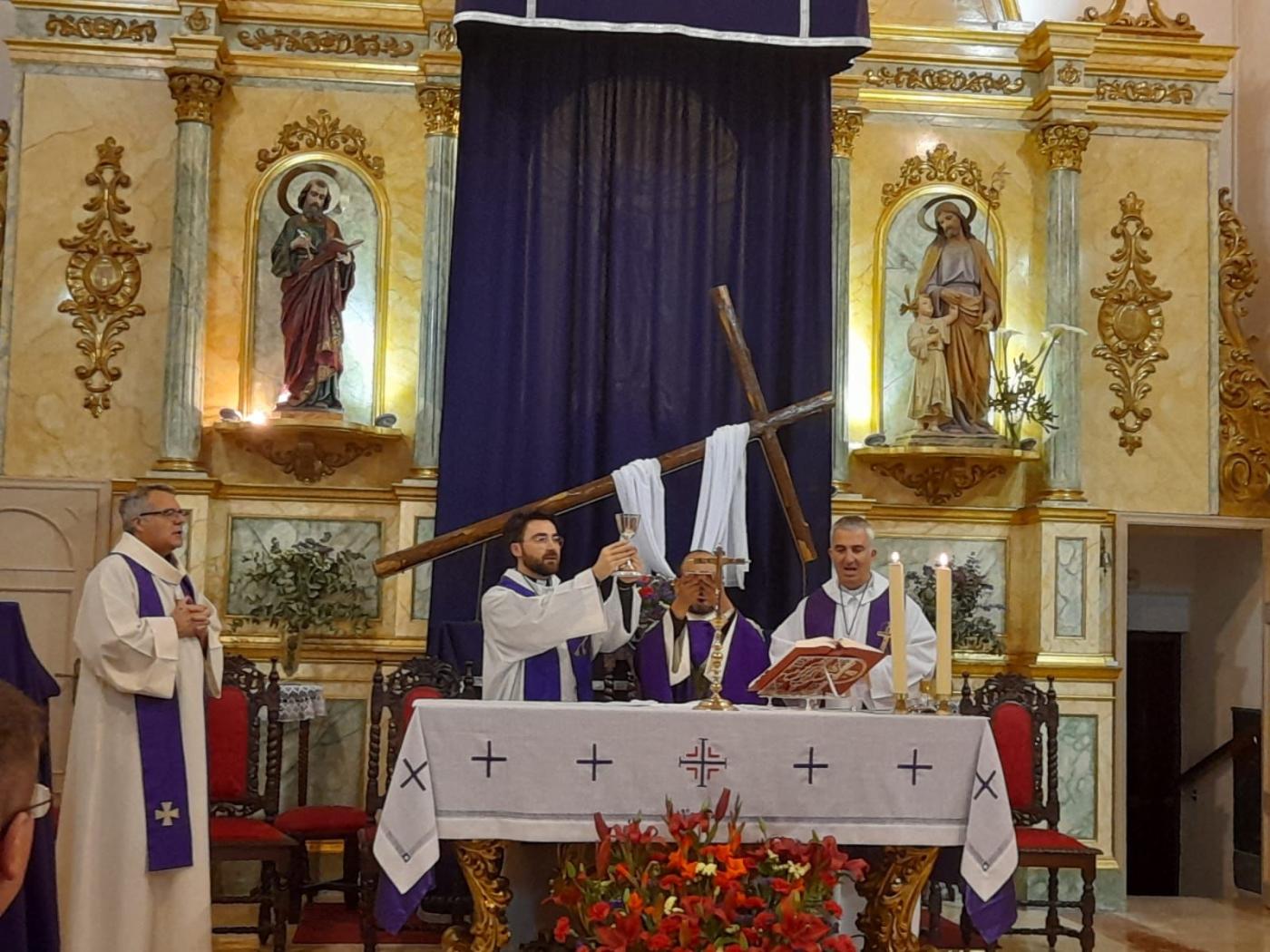 Villanueva de Tapia vive una Semana de Misión