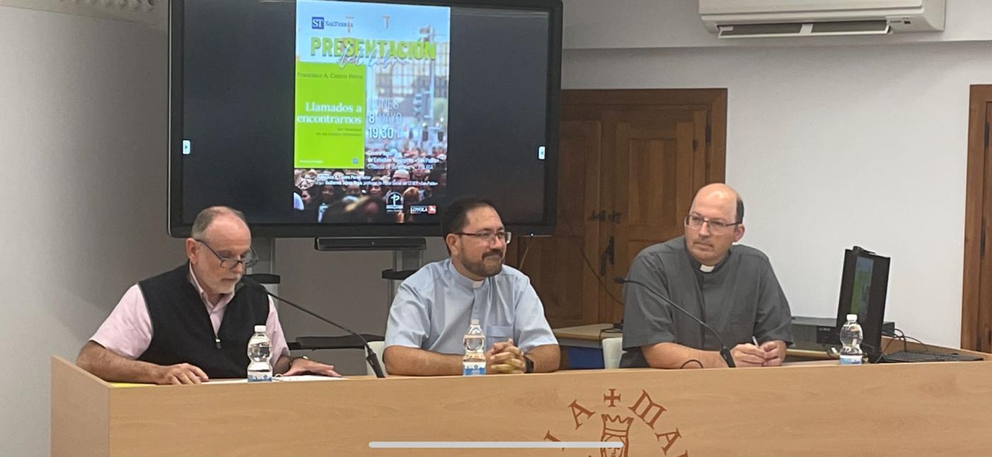 Francisco Castro ha presentado "Llamados a encontrarnos. Ser humanos en un tiempo inhumano"