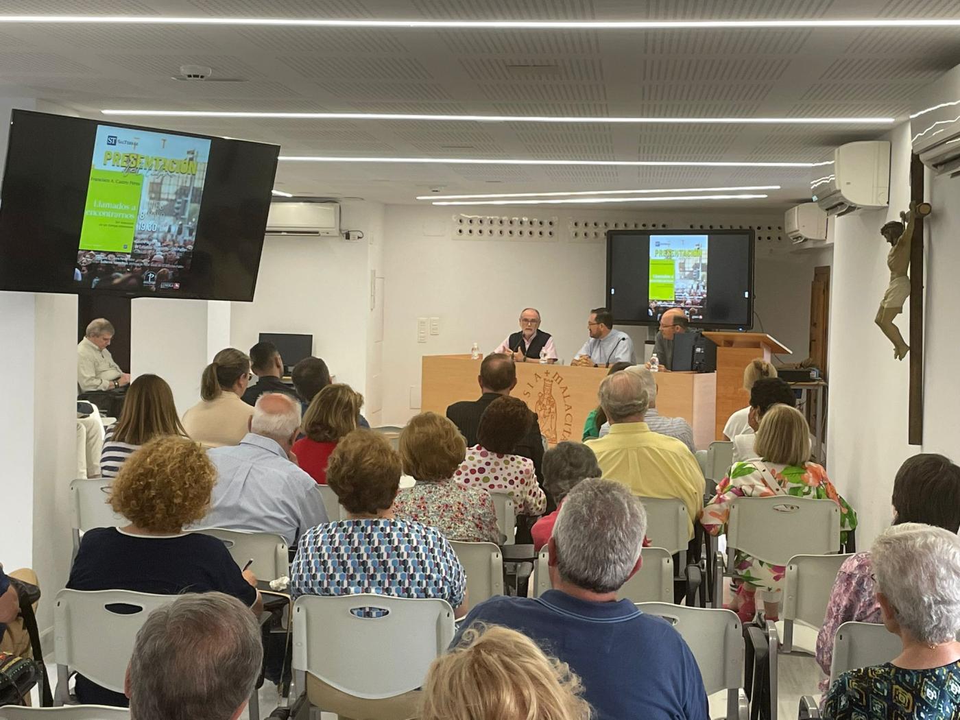 Francisco Castro ha presentado "Llamados a encontrarnos. Ser humanos en un tiempo inhumano"