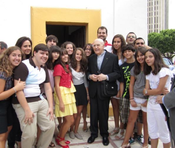 Elogio de la parroquia y del buen párroco