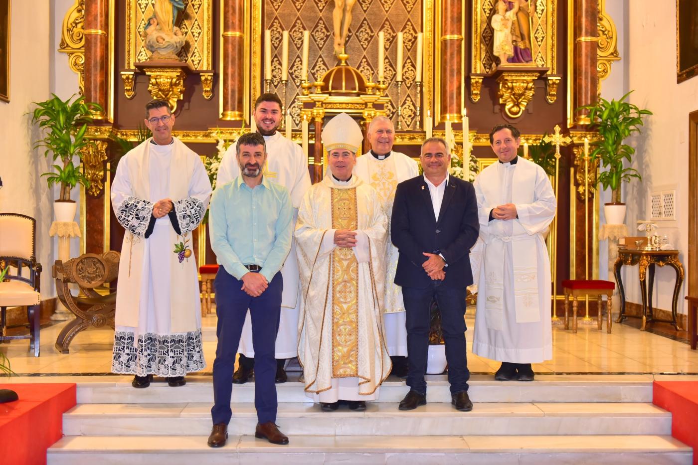 «La Visita de D. Jesús fortalece a la comunidad de Frigiliana para seguir trabajando por el Evangelio»