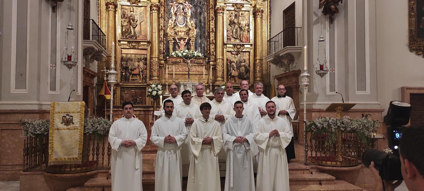 Apertura de la Puerta Santa en el Santuario de la Victoria con motivo del jubileo por el centenario de la Cofradía del Amor y Caridad. FOTO: JUAN DURÁN