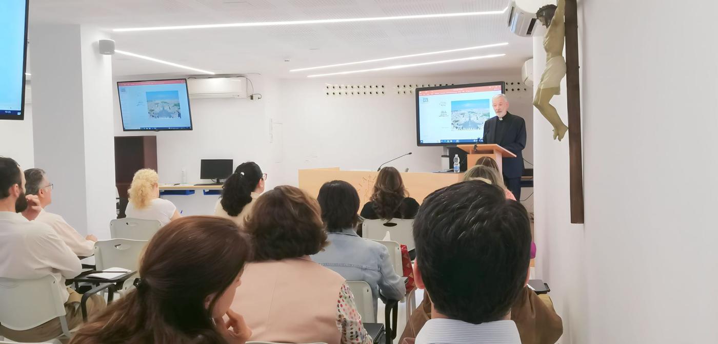 José Ferrary: «Buscamos una formación canónica referente al matrimonio»