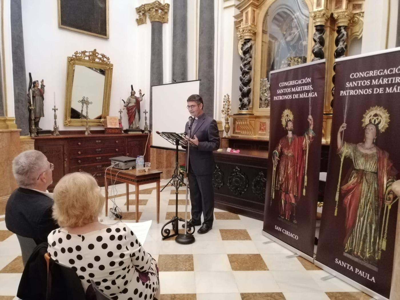 José Emilio Cabra, en su conferencia / A. MEDINA