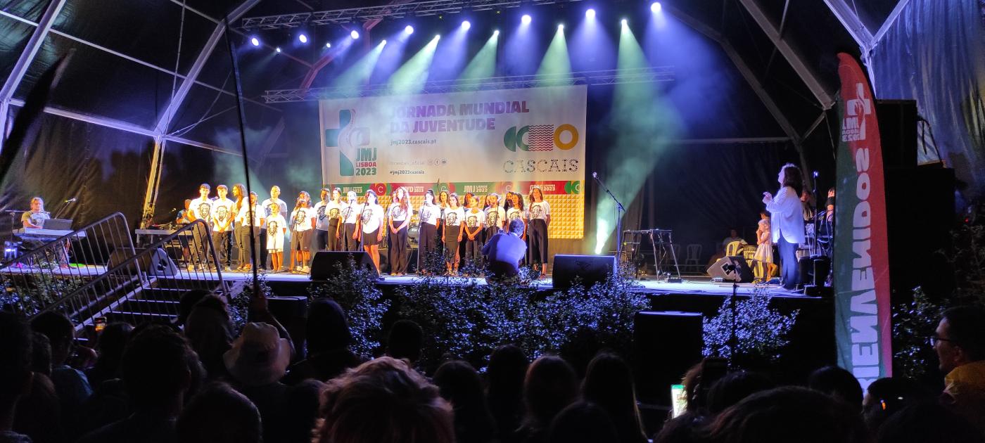 Concierto en el encuentro de los españoles celebrado en Estoril // J. DURÁN