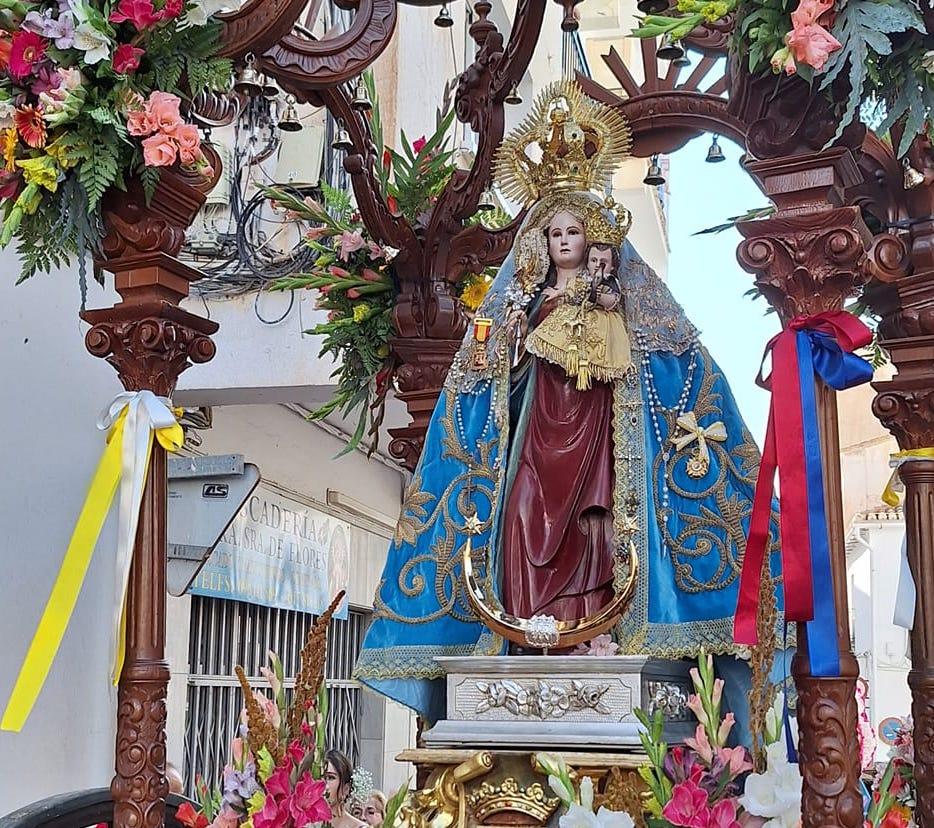Roban el Niño Jesús y el manto de la Virgen de Flores, patrona de Álora