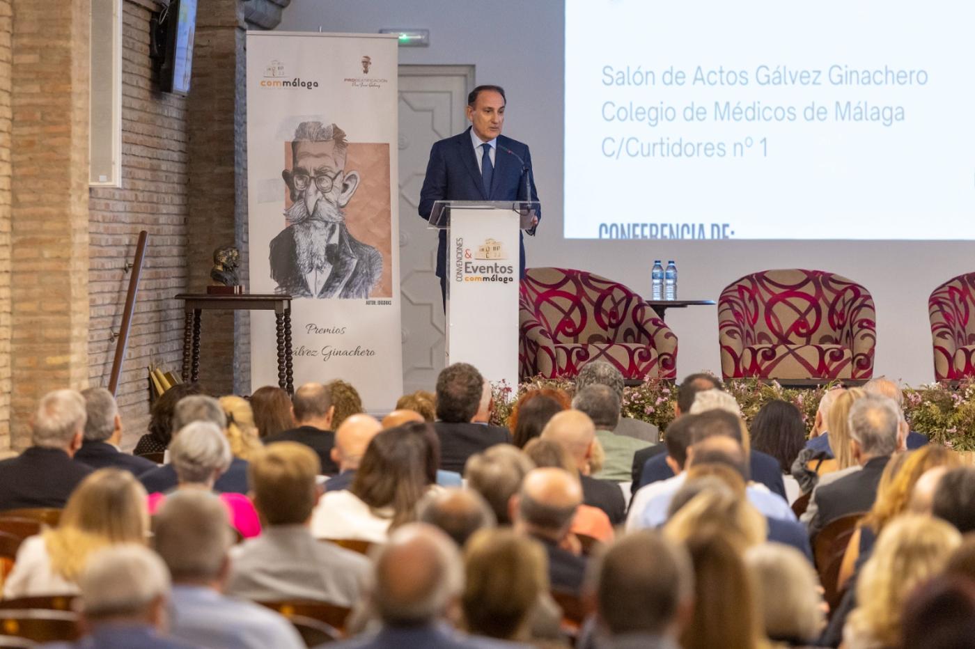 El presidente de la CEM, Javier González de Lara, durante su conferencia