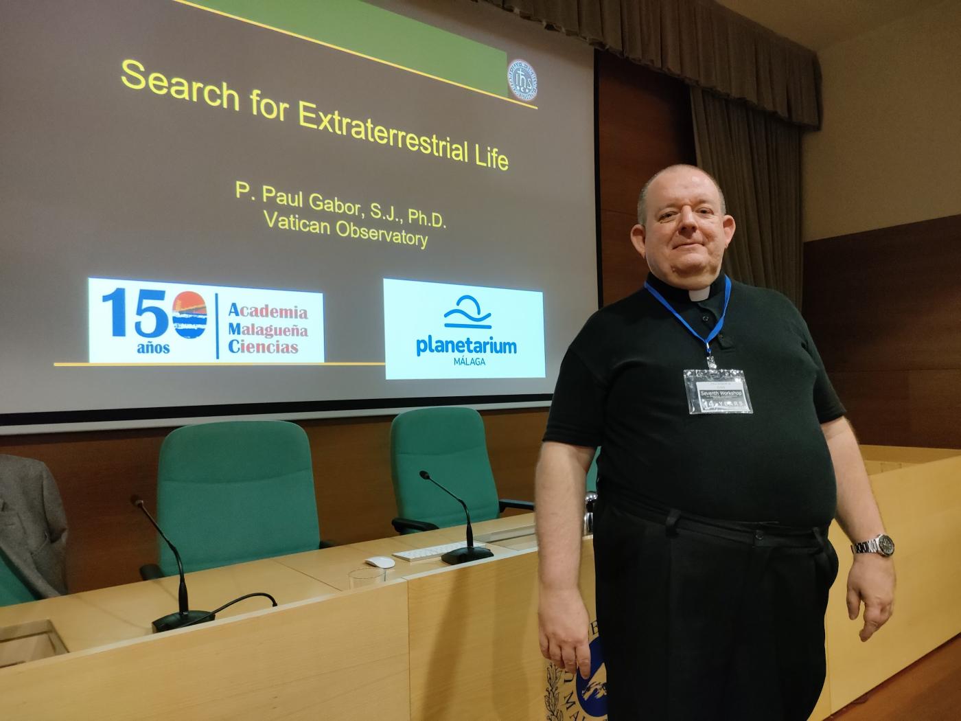 «La existencia de vida más allá de la Tierra es algo muy difícil de excluir»