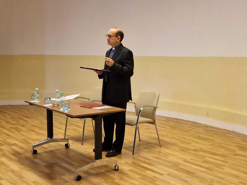 El delegado de Liturgia de Málaga ha participado en las Jornadas Diocesanas de Sevilla