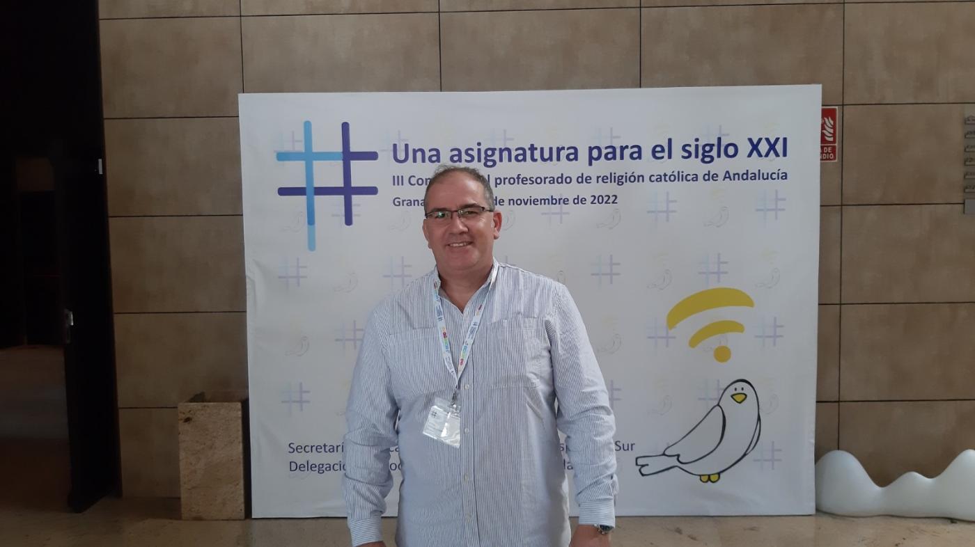 Mª Carmen Burgos: «Lo mejor de ser profesora de Religión es transmitir a los alumnos que Dios nos ama infinitamente»