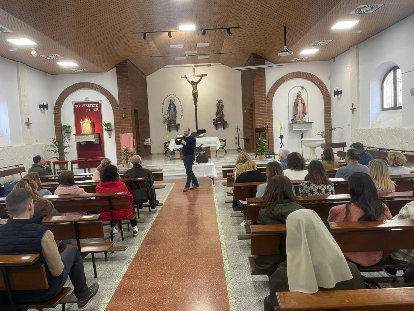 El delegado de Catequesis visita a las catequistas de Melilla