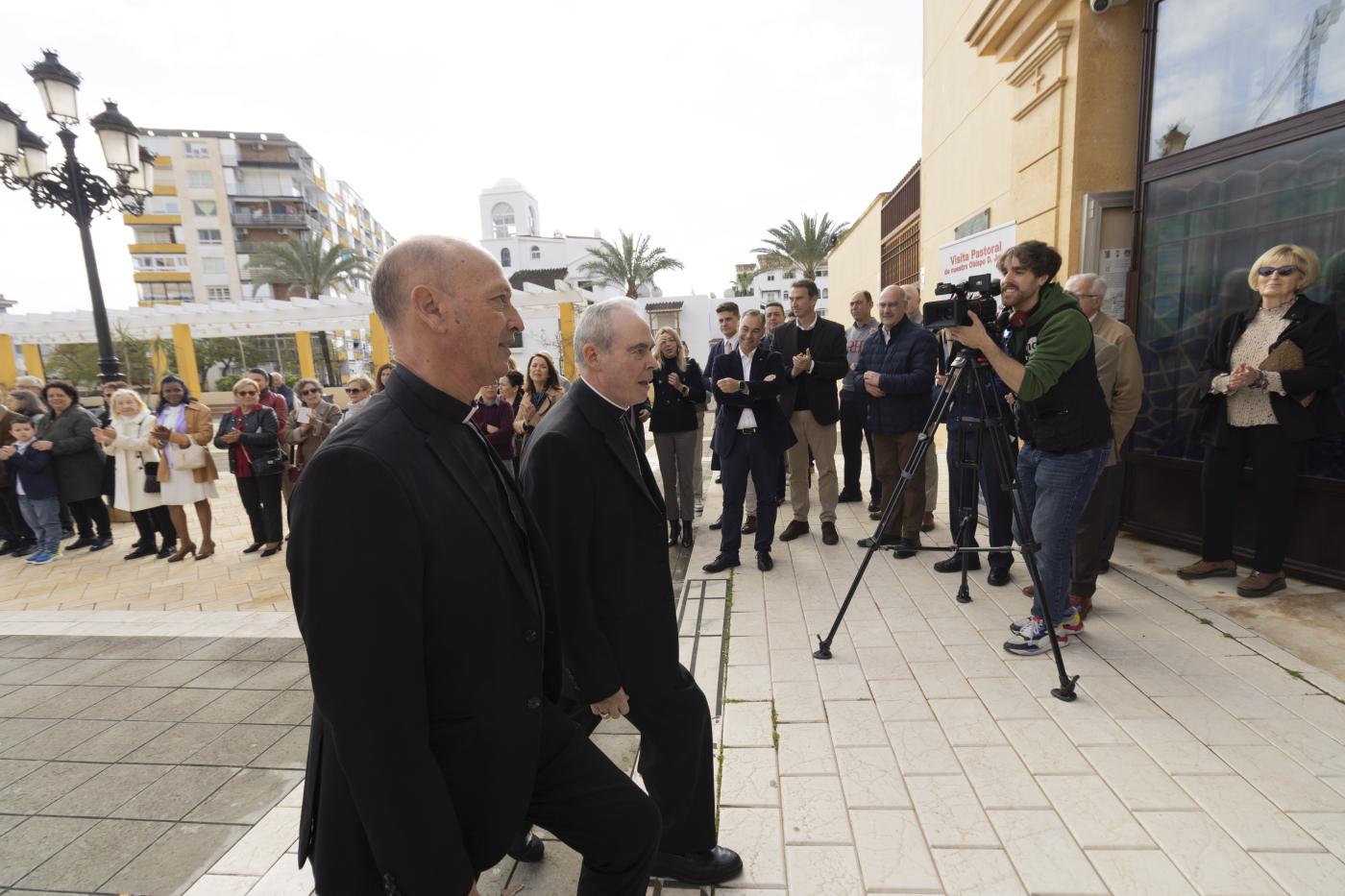 Los niños de Benalmádena preguntan al Sr. Obispo en su Visita Pastoral