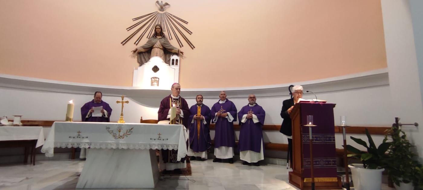 «El momento más emotivo de la Visita... la acogida de los niños a D. Jesús»
