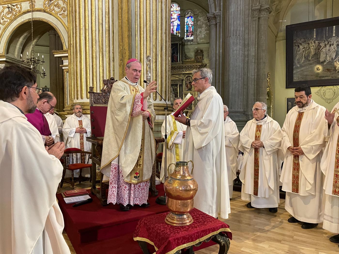 Misa Crismal 2024 en la Catedral de Málaga // E. LLAMAS