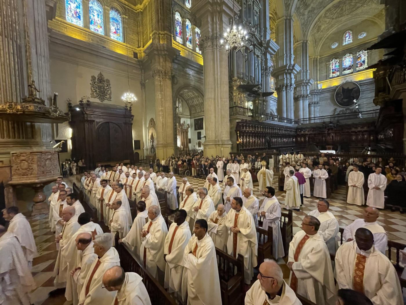 Misa Crismal 2024 en la Catedral de Málaga // E. LLAMAS