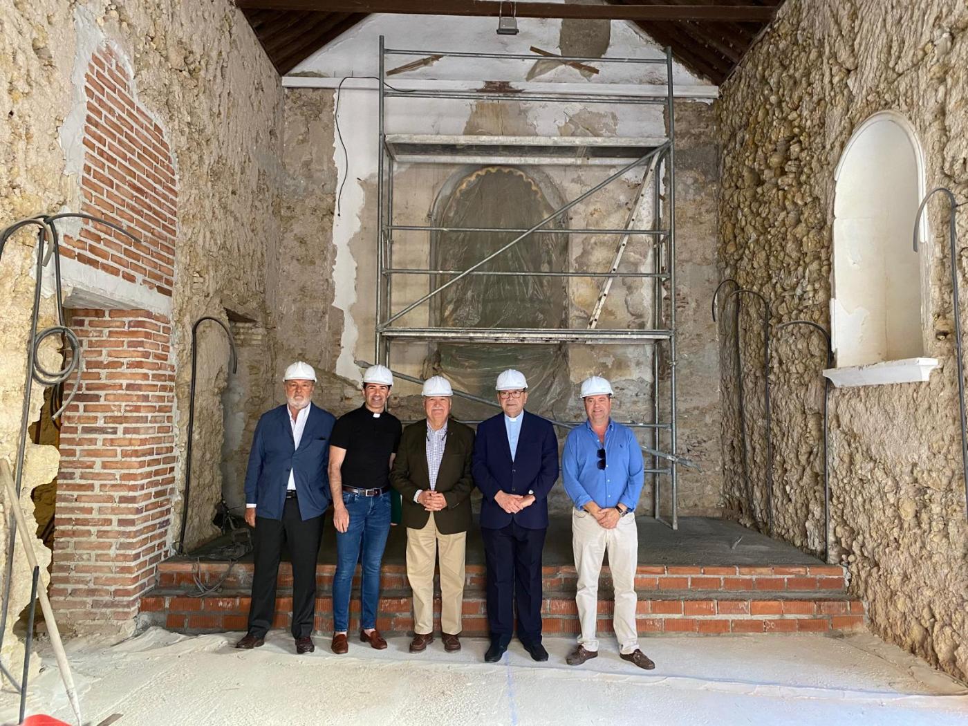 La Cala del Moral rehabilita su ermita a buen ritmo