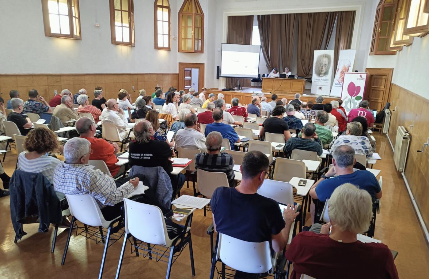 La HOAC ofrece varios cursos de formación para este verano