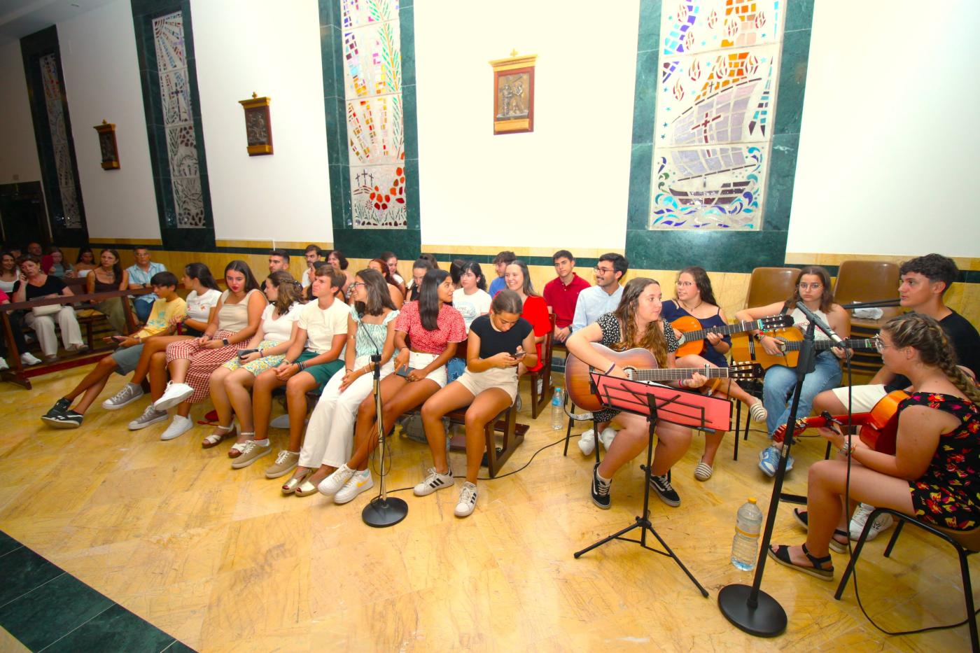 Acción de gracias por los campamentos y envío misionero