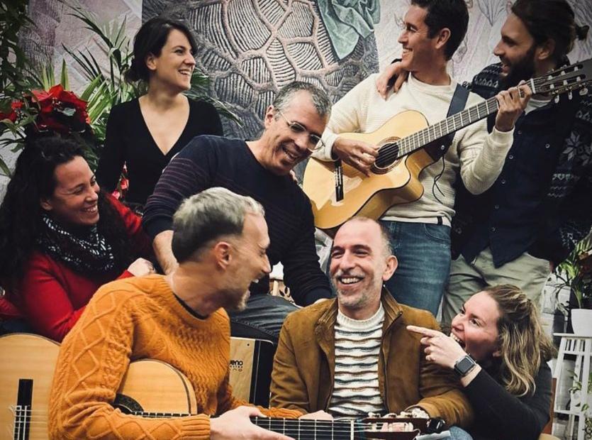 Nos rezamos cantando, en verano, con Amanecer