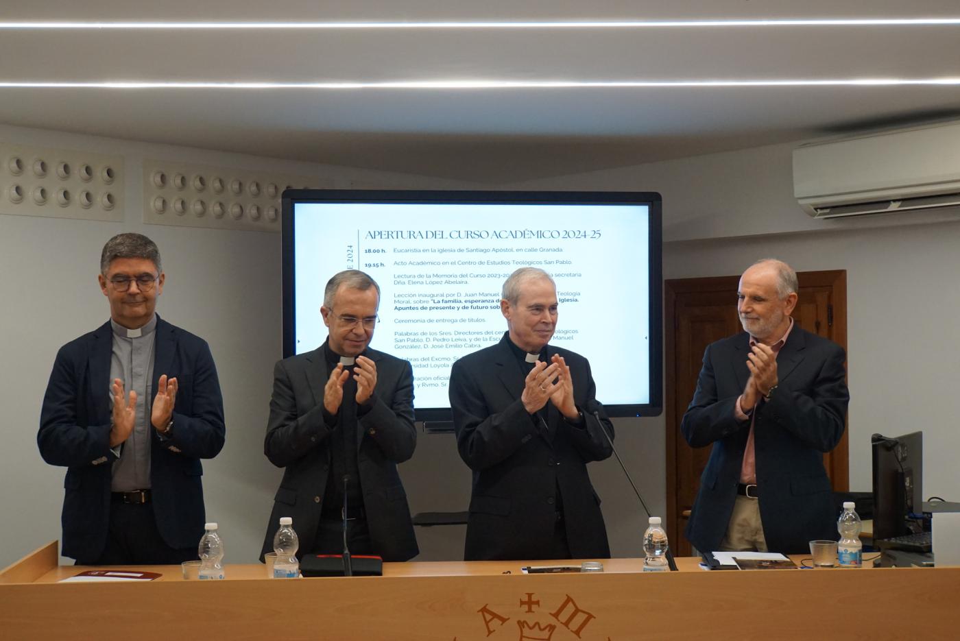 Inauguración oficial del curso 2024-2025 en los Centros Teológicos Diocesanos / J.M. FLORES