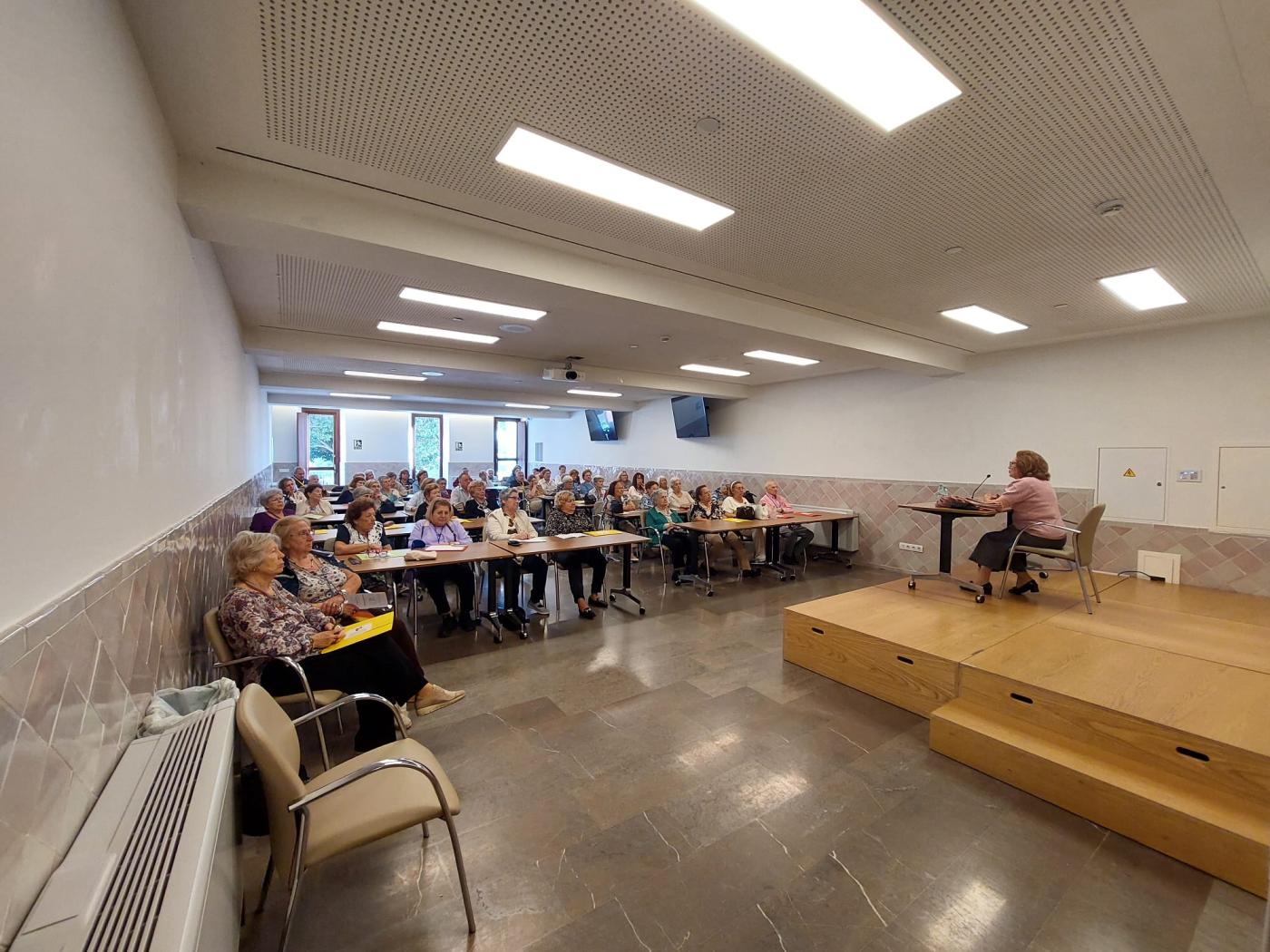 Vida Ascendente Andalucía peregrinó por la Esperanza en Málaga