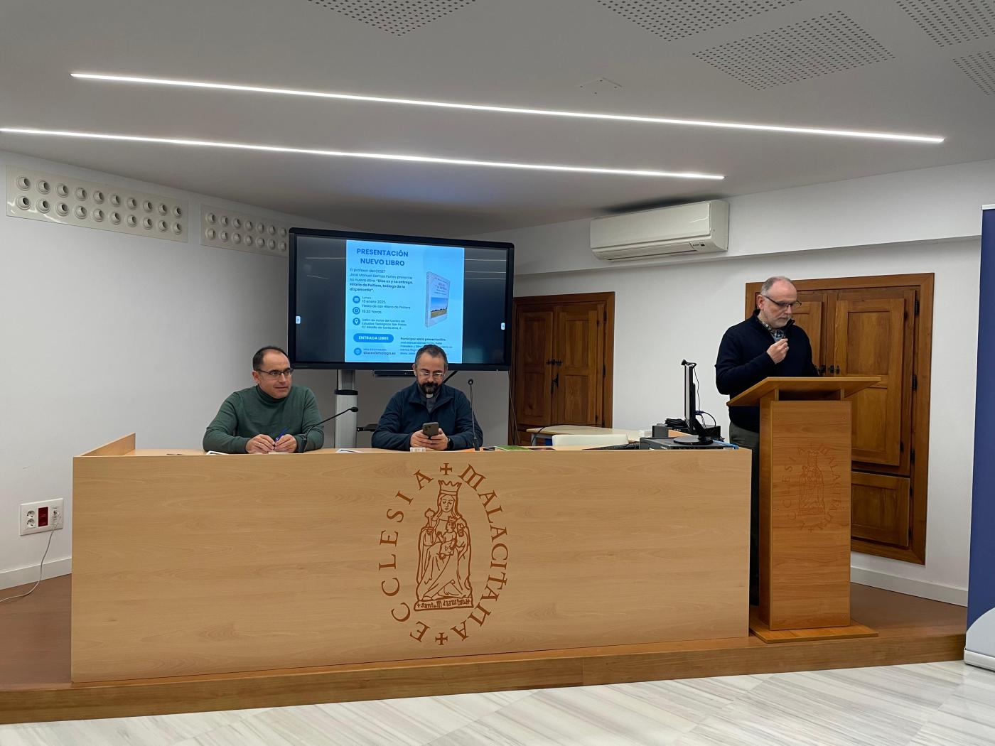 Presentación del Libro de José Manuel Llamas en el CESET // E. LLAMAS