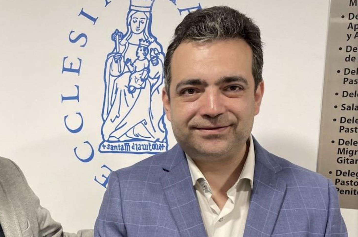 6 FEBRERO. Presentación de Las Palomas Sagaces, de Salvador Marín