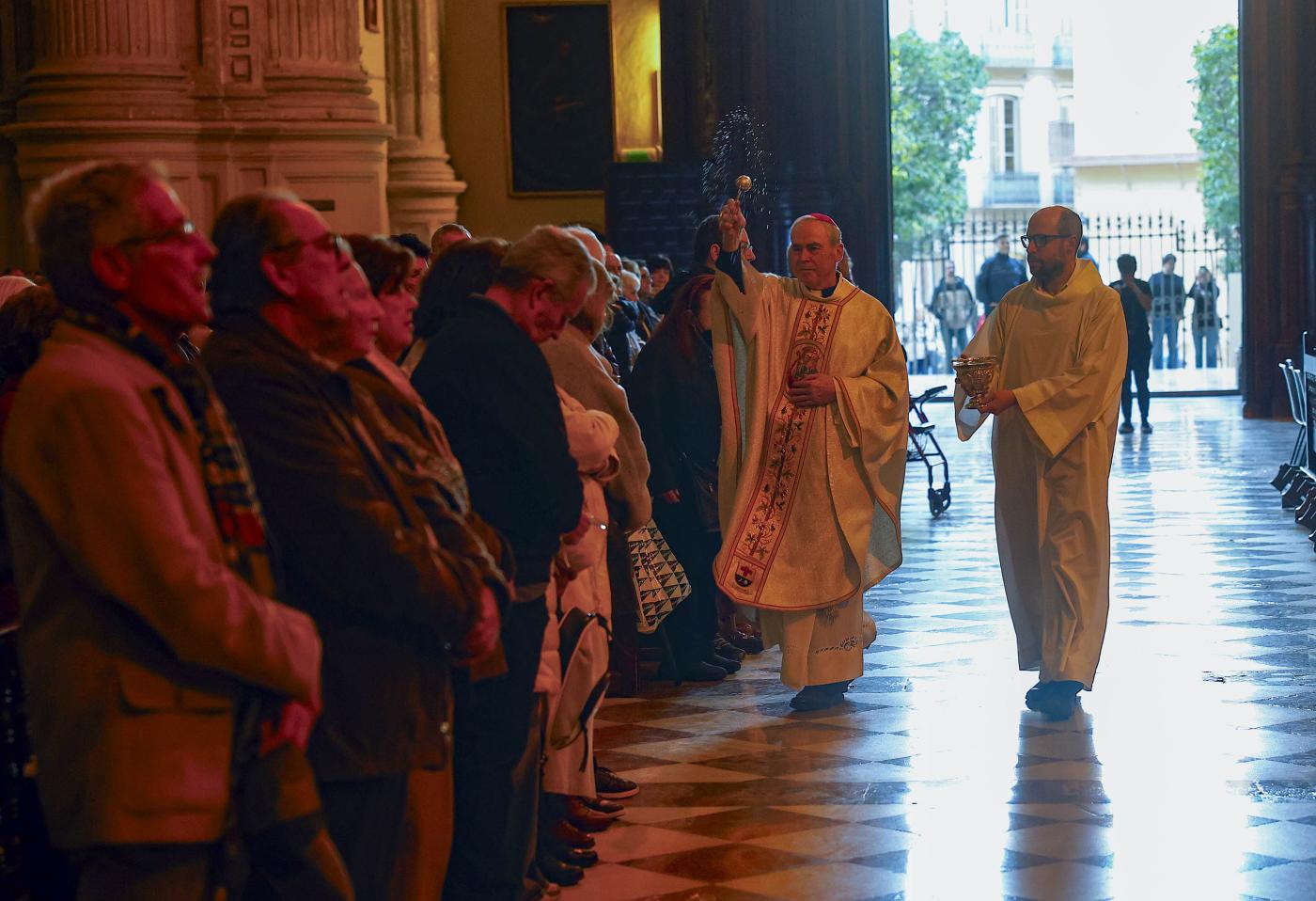 El arciprestazgo de San Cayetano peregrina a la Catedral por el Jubileo