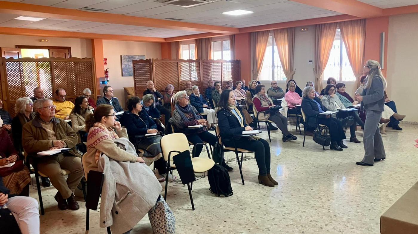 Monitores y profesores de la Escuela Teológica comparten una jornada de formación