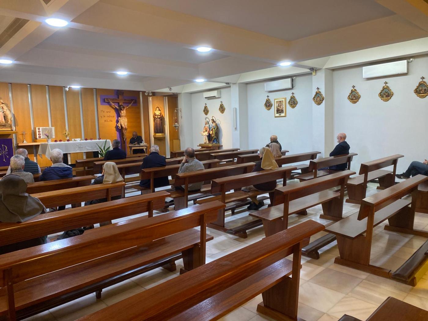 Los religiosos, sacerdotes, religiosas, consagrados y el diácono permanente de Melilla celebran su retiro de Cuaresma