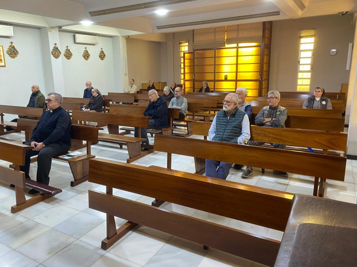 Los religiosos, sacerdotes, religiosas, consagrados y el diácono permanente de Melilla celebran su retiro de Cuaresma