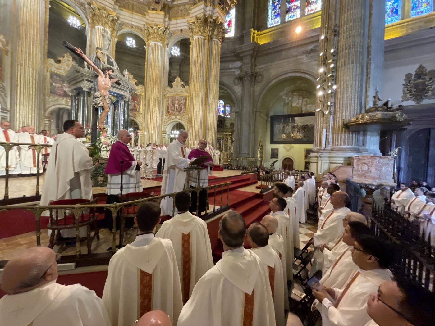 «Los sacerdotes estamos también necesitados del perdón y de la misericordia de Dios»