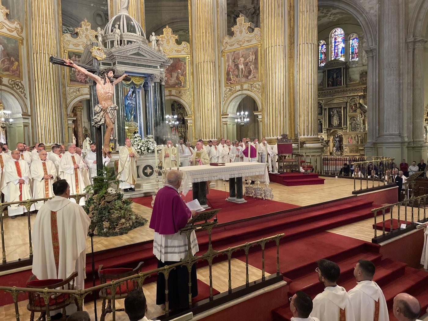 «Los sacerdotes estamos también necesitados del perdón y de la misericordia de Dios»