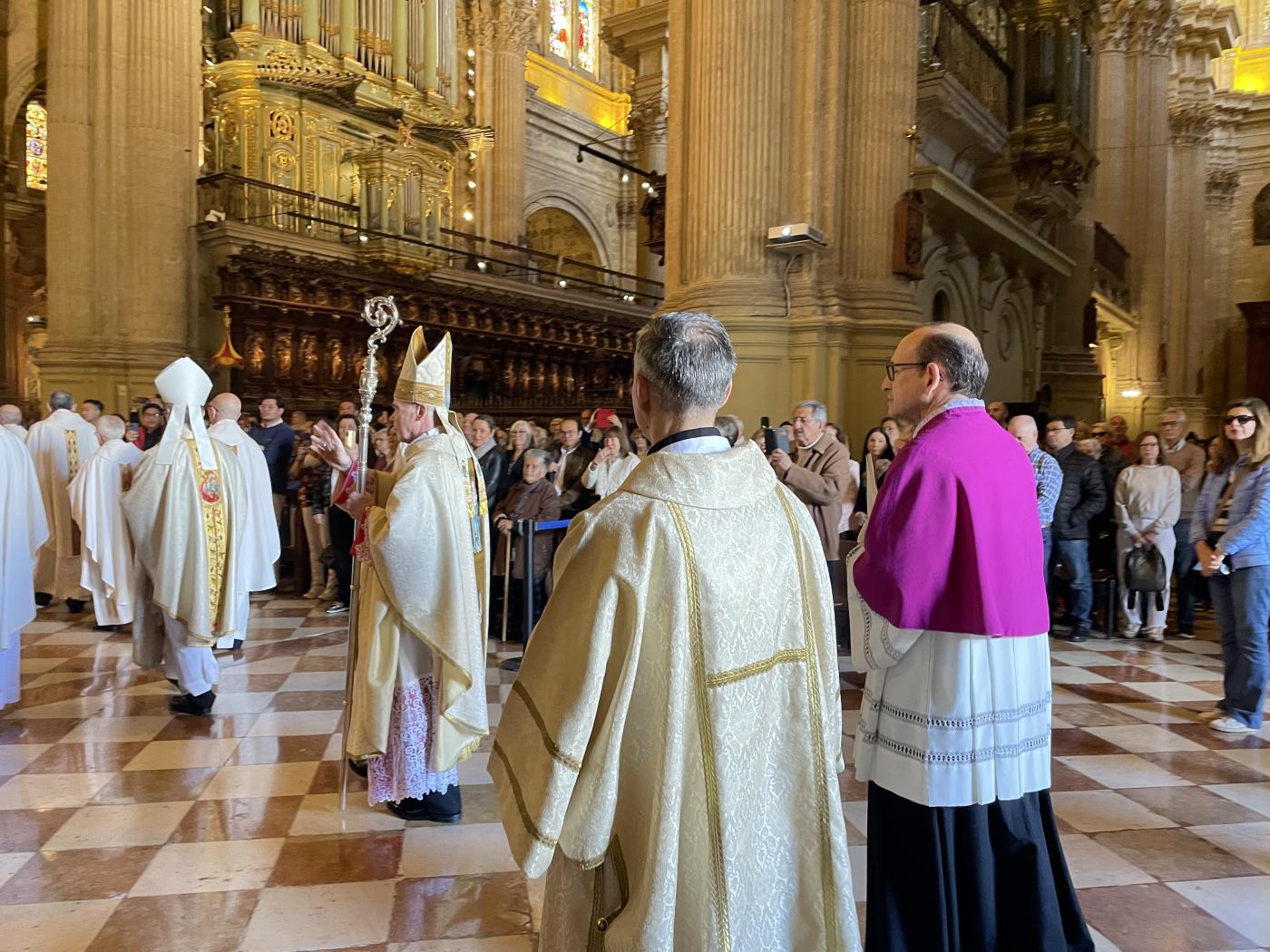 «Los sacerdotes estamos también necesitados del perdón y de la misericordia de Dios»