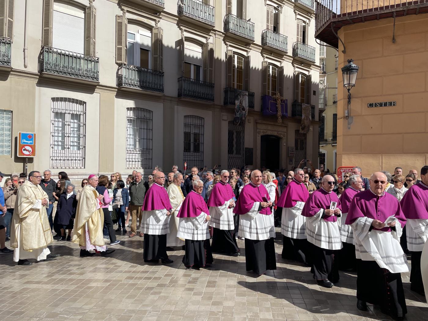 «Los sacerdotes estamos también necesitados del perdón y de la misericordia de Dios»