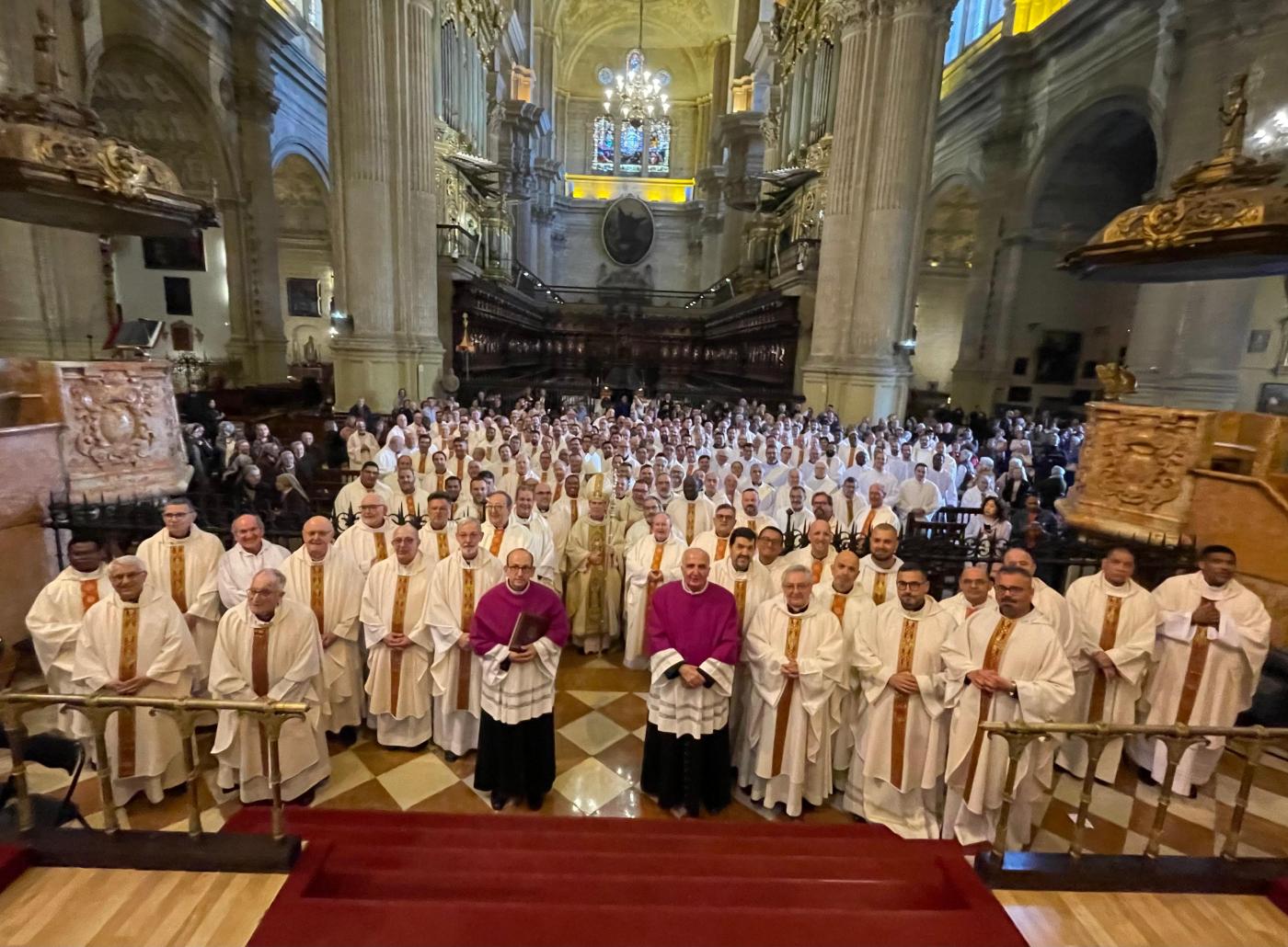 «Los sacerdotes estamos también necesitados del perdón y de la misericordia de Dios»