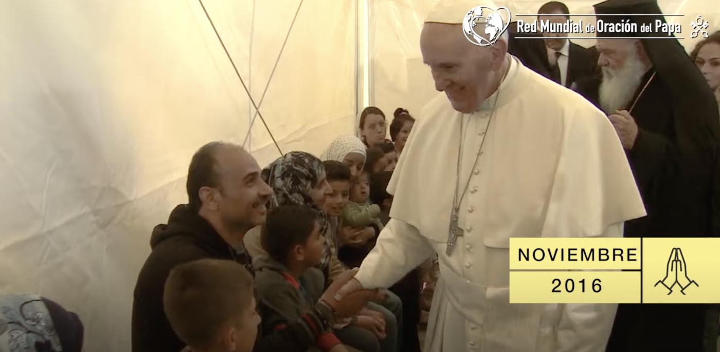 Los protagonistas de sus intenciones de oración dan las gracias a Francisco