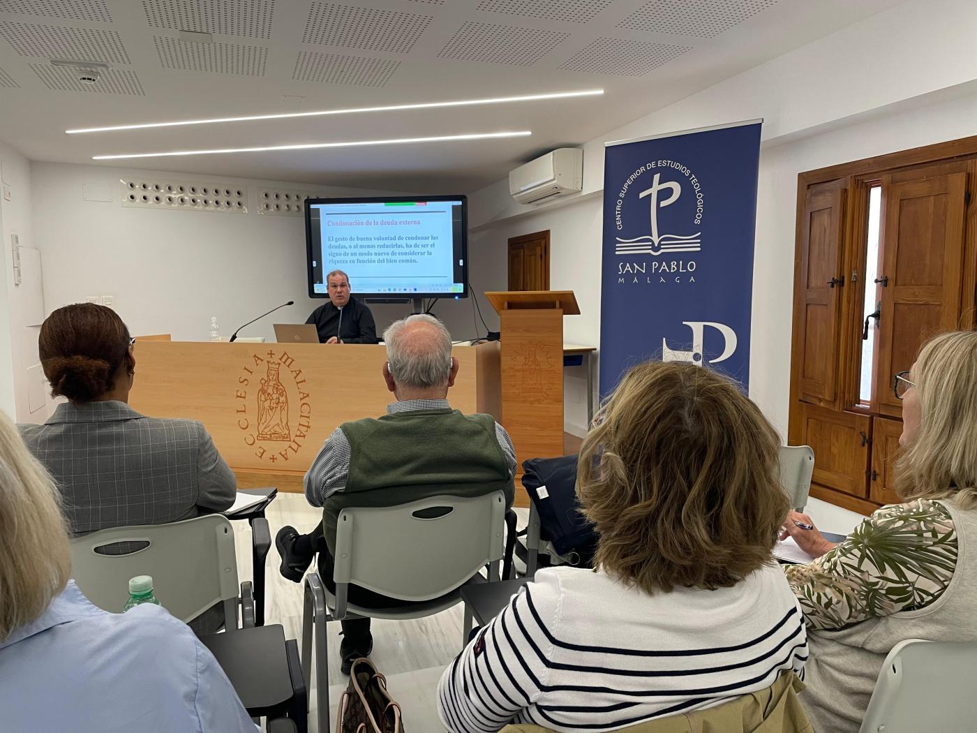 El profesor Juan Manuel Ortiz Palomo impartió la sexta sesión del Curso Bíblico Año de Gracia y Esperanza