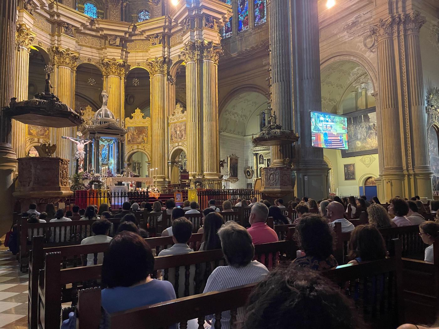 La Catedral acogió el Adoremus de Pentecostés