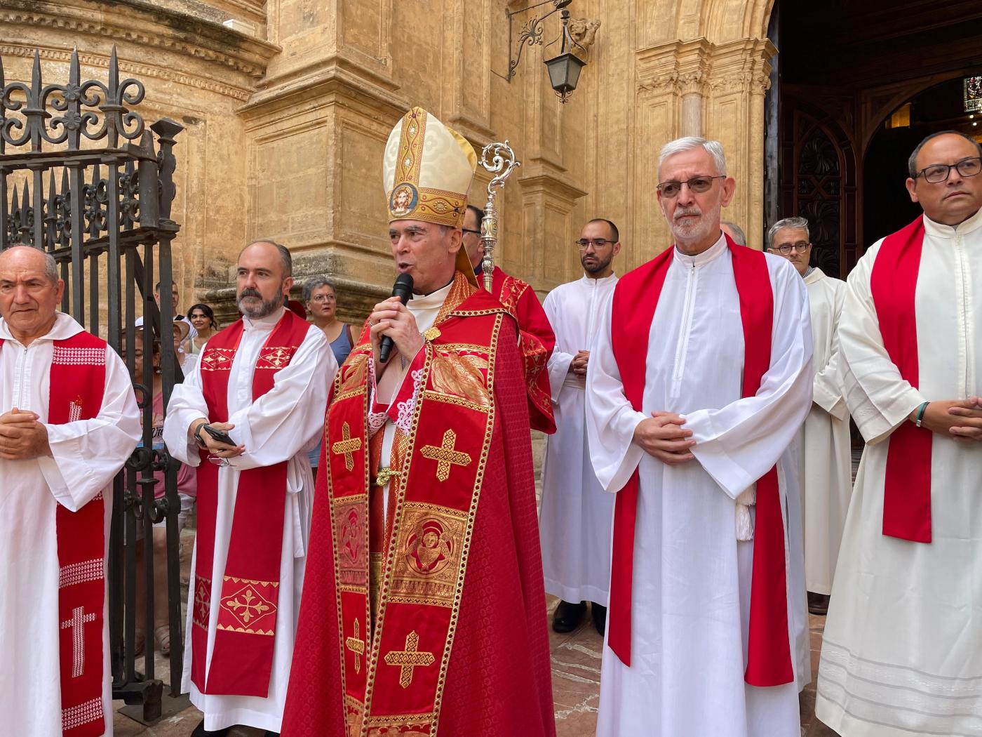 Los laicos peregrinaron juntos a la Catedral en Pentecostés